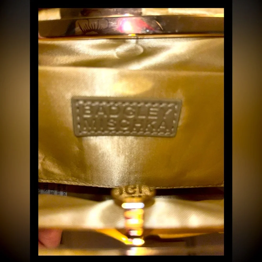 Badgley Mischka Gold Clutch Vintage Elegant Style Floral Pearls Rhinestones NWT
